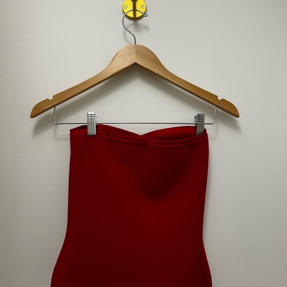 Babaton Red Strapless Ribbed Top - Picture 6 of 6